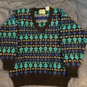 Nordstrom V-Neck Wool Sweater in Black and Teal Blue Pattern
